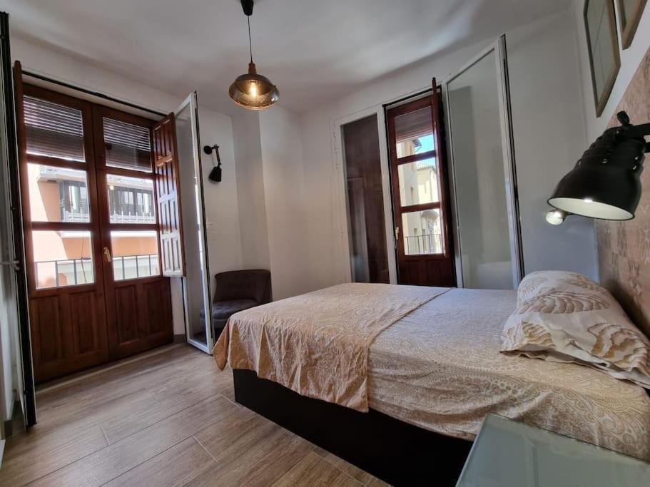 Exclusividad A Pie De La Torre De La Catedral Apartment Гранада Екстериор снимка
